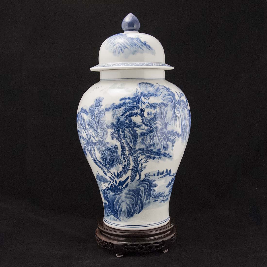 Китайская фарфоровая ваза с крышкой «Blue & White» - бело-синий фарфор в интернет-студии декора / шоурум | ChinaHouse.studio