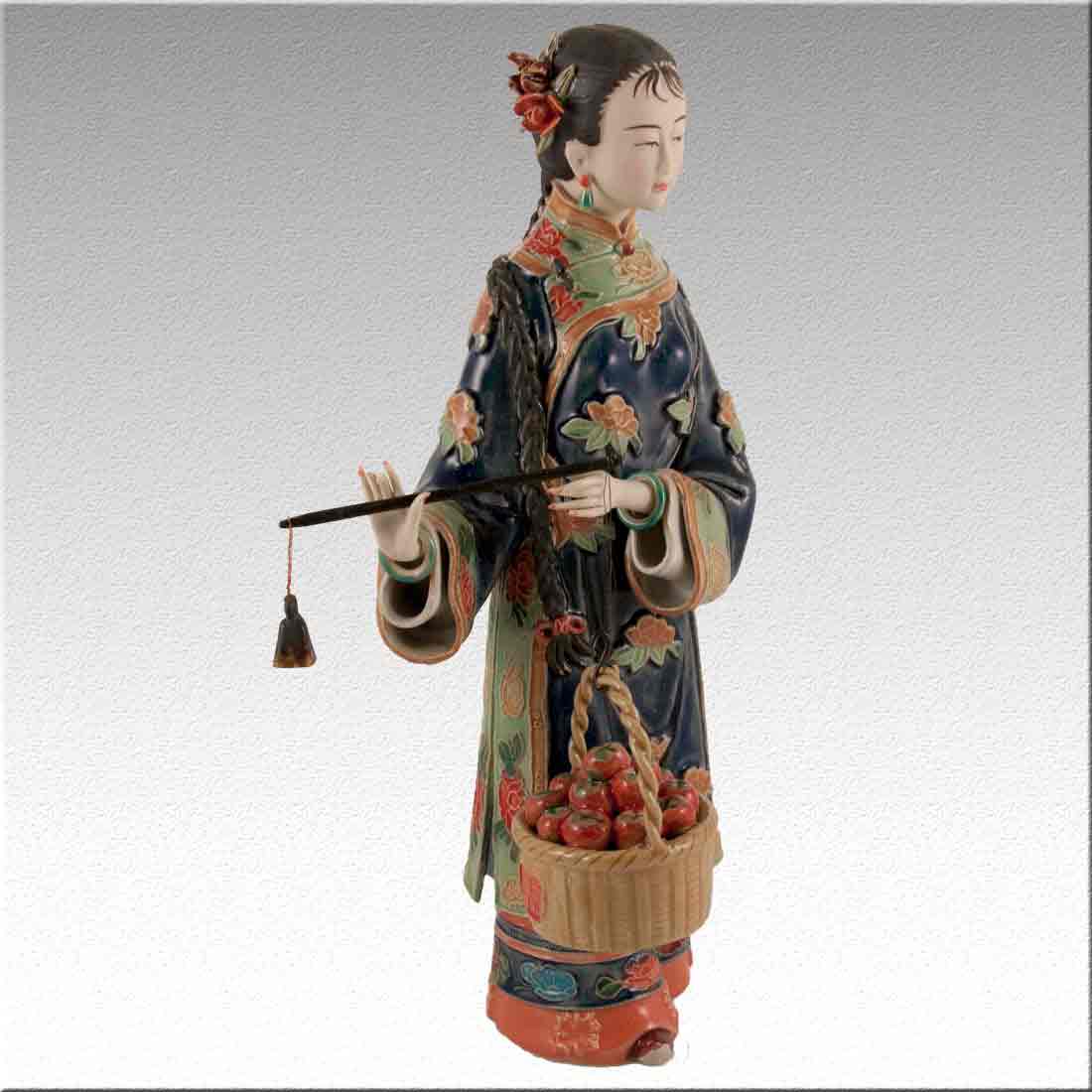 Статуэтка фигура девушки из фарфора «Chinese Lady porcelain» + Premium box в интернет-студии декора / шоурум | ChinaHouse.studio