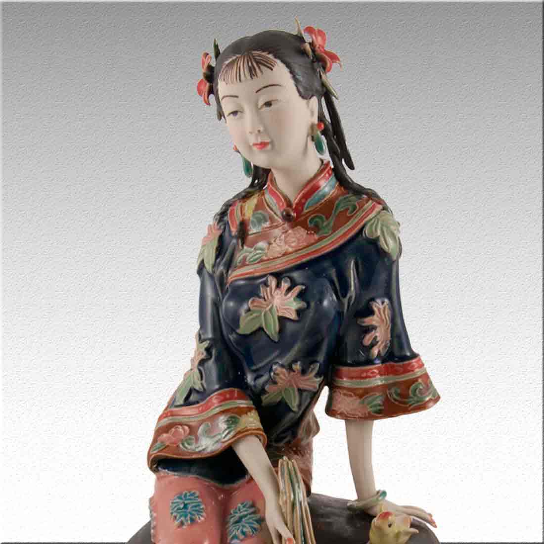 Статуэтка фигура девушки из фарфора «Chinese Lady porcelain» + Premium box в интернет-студии декора / шоурум | ChinaHouse.studio