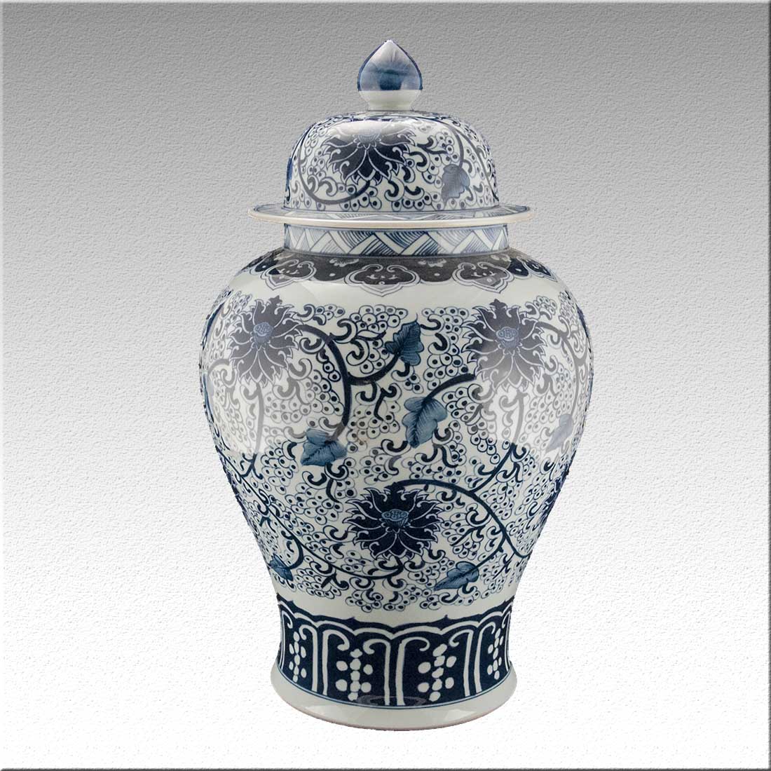 Китайская фарфоровая ваза «Blue &amp; White» - бело-синий фарфор в интернет-студии декора / шоурум | ChinaHouse.studio